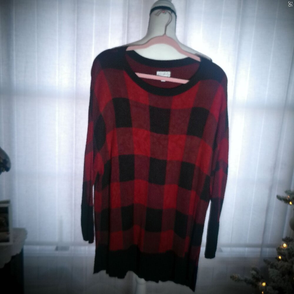 WONDERLY Long Dolman Sleeve Buffalo Check Black/Red Sweater XL